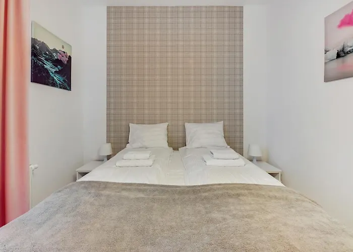 Апартаменты M&j - Garden Gates *